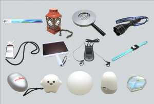 「万博体験のパートナー、手持ちデバイス展」