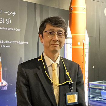 大阪市立科学館長　吉岡克己